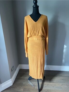 Daily Practice Women's Ribbed Knit Midi Skirt in Mustard